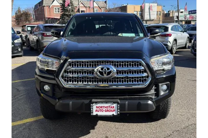 $26895 : Toyota Tacoma 2017 4x4 TRD O image 2