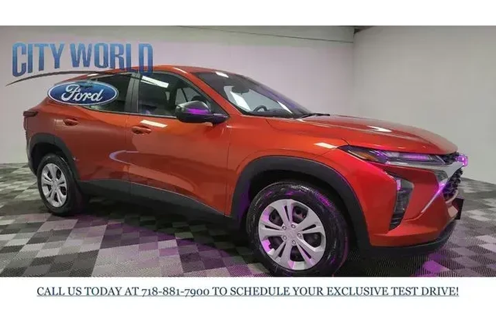 $17957 : Chevrolet Trax 2024 LS 4dr C image 8