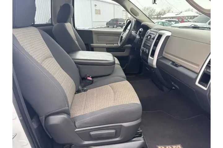 $11000 : Ram 1500 2012 4x2 SLT 2dr Re image 4