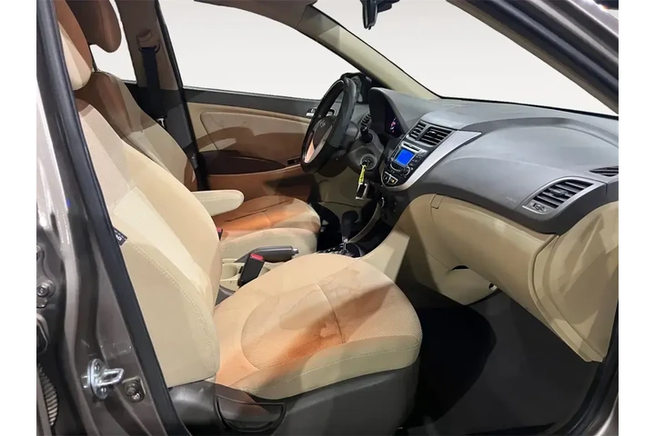 $8000 : Hyundai ACCENT 2012 GLS 4dr image 4