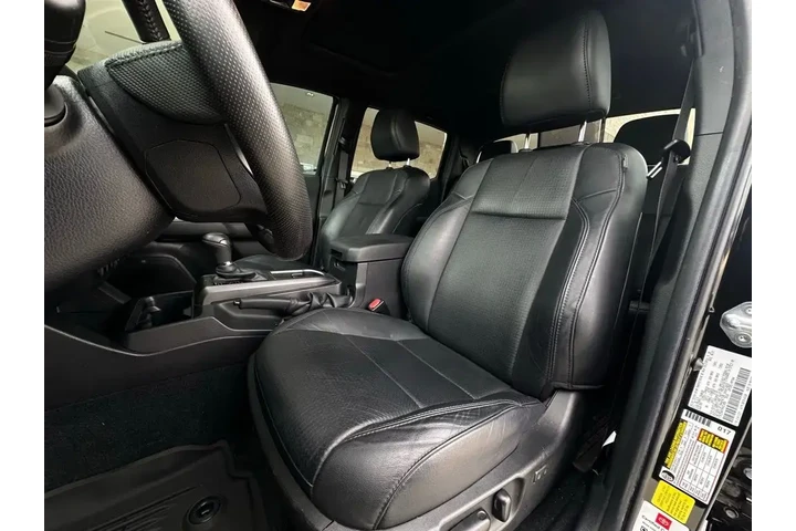 $36995 : Toyota Tacoma 2021 4x4 TRD P image 5