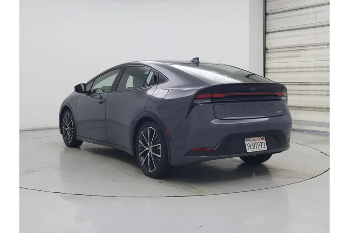 $30998 : Toyota Prius 2024 XLE 4dr Ha image 2