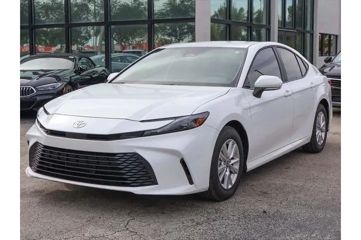 $24990 : Toyota Camry 2025 SE 4dr Sed image 6