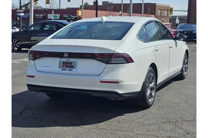 $28498 : Honda Accord 2023 EX 4dr Sed image 7