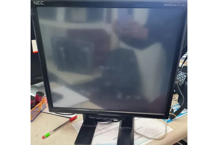 $600 : MONITORES VGA, ECONÓMICOS image 1