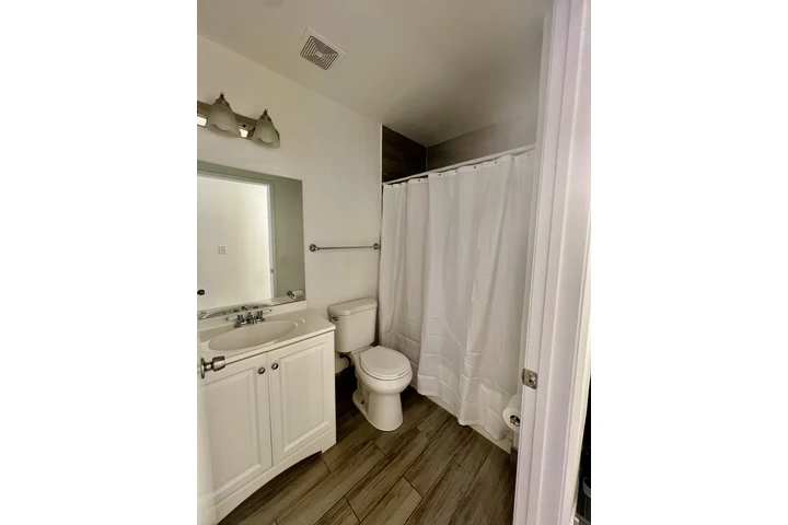 $1050 : RENTA HABITACIÓN image 8