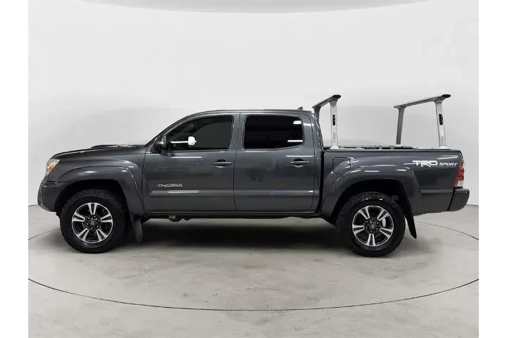 $26971 : Toyota Tacoma 2014 4x4 V6 4d image 2