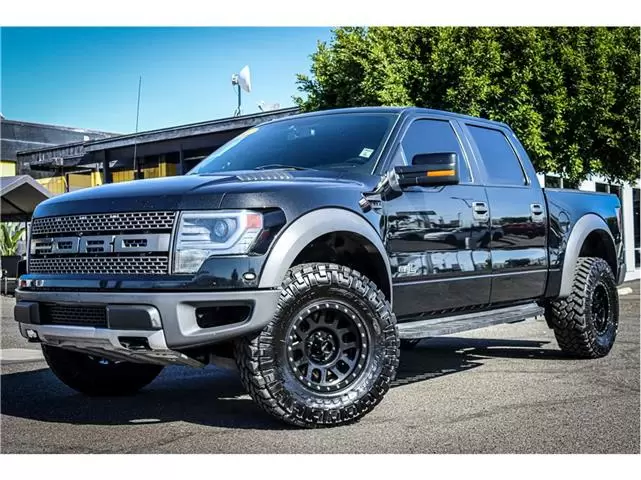 2013 Ford F150 RAPTOR image 5