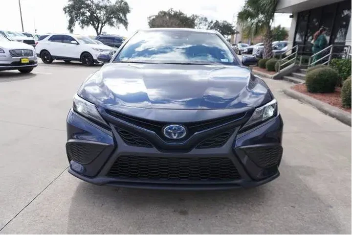 $26188 : Toyota Camry Hybrid 2021 SE image 2