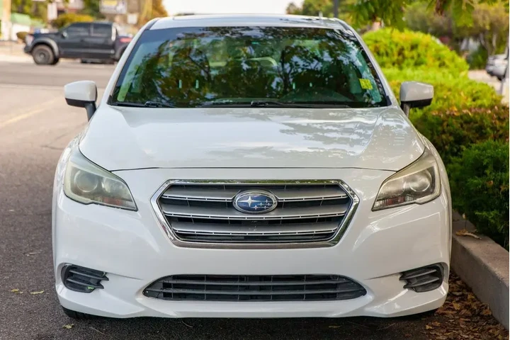 2016 Legacy 2.5i Premium image 3