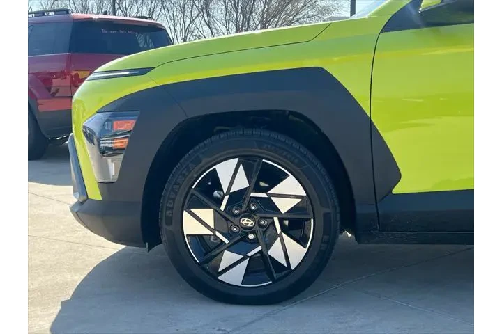 $18998 : Hyundai KONA 2024 SEL 4dr Cr image 8