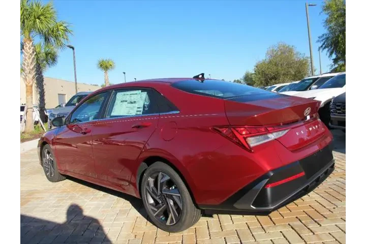 $27730 : Hyundai ELANTRA 2025 SEL Con image 2