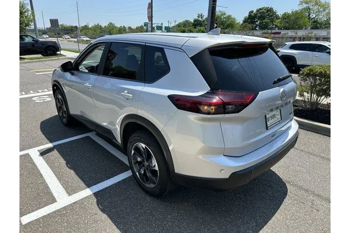 $21656 : Nissan Rogue 2025 AWD SV 4dr image 7