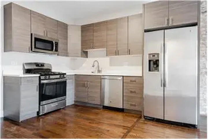 $3595 : Rental property with 3 bedro image 2