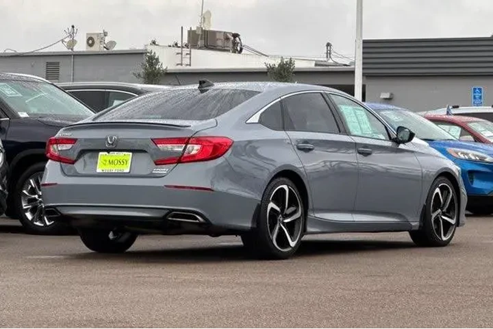 $25700 : Honda Accord 2022 Sport Spec image 5