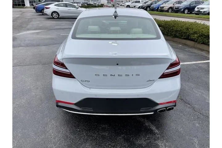 $28800 : Genesis G70 2022 2.0T 4dr Se image 6