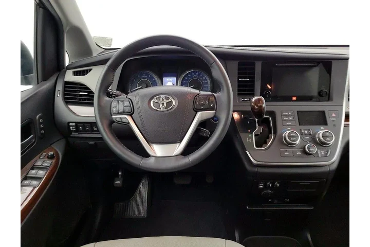 $27998 : Toyota Sienna 2016 Limited 7 image 10