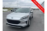 $15520 : Ford Escape 2020 SE 4dr SUV thumbnail