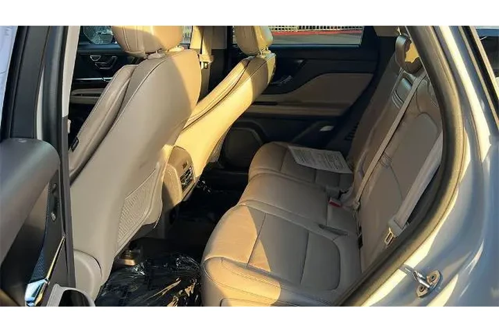 $27924 : Lincoln Corsair 2020 AWD Res image 8