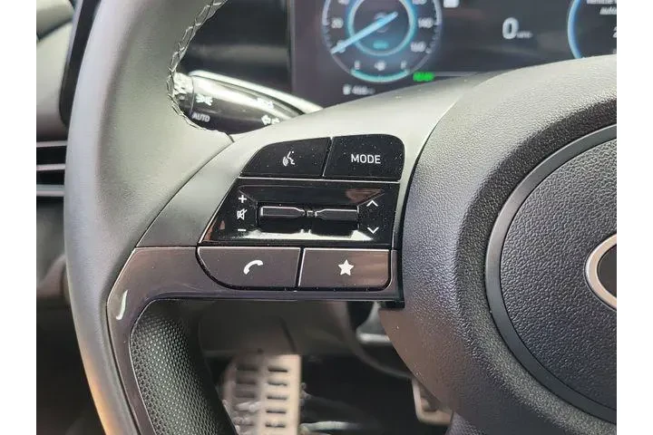 $22957 : Hyundai ELANTRA Hybrid 2025 image 5