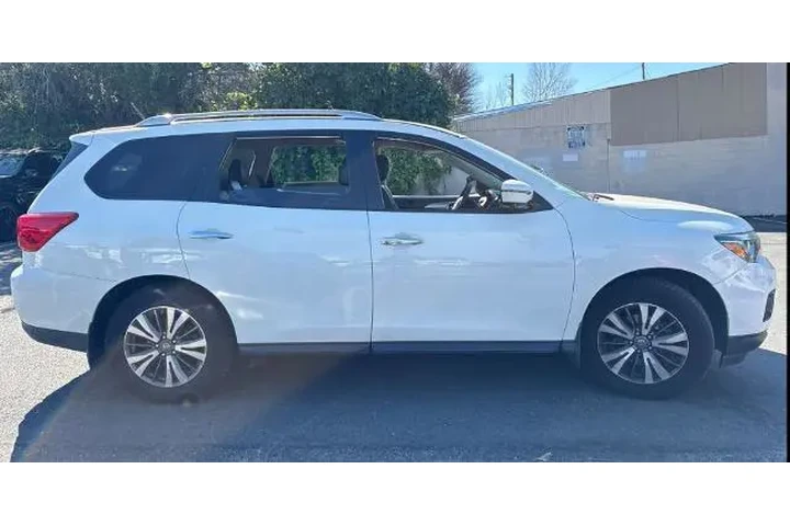 $16800 : Nissan Pathfinder 2017 S 4dr image 3