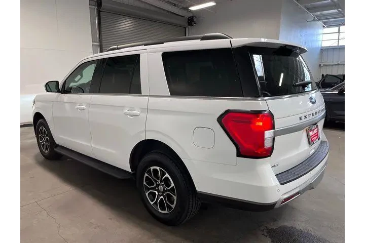 $37404 : Ford Expedition 2024 4x4 XLT image 5