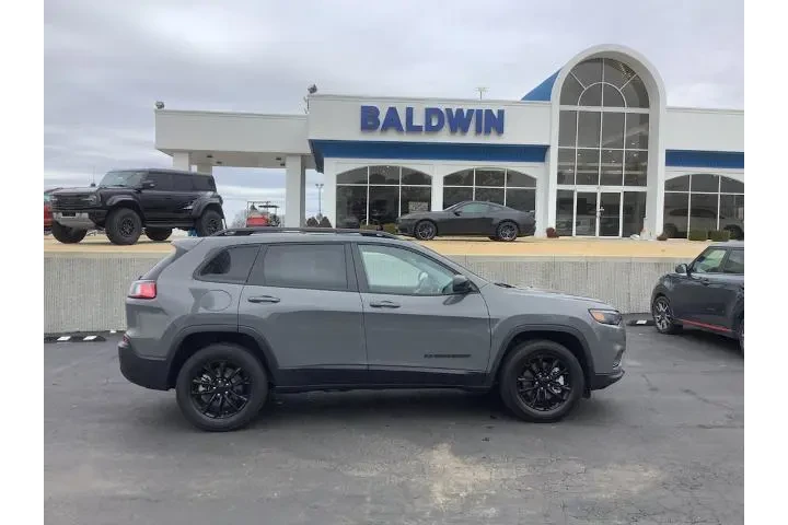 $23950 : Jeep Cherokee 2023 4x4 Altit image 8