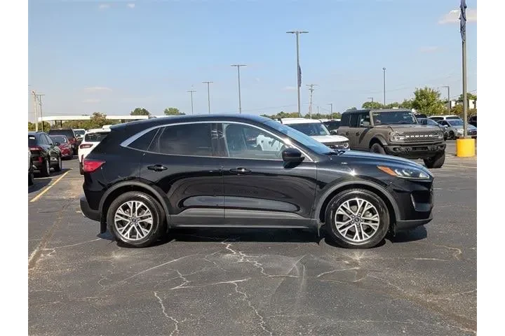 $19988 : Ford Escape Hybrid 2022 SEL image 8