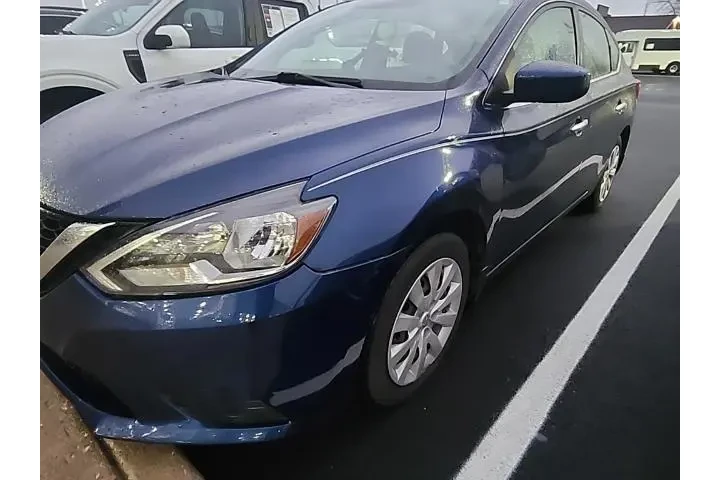 $8889 : Nissan Sentra 2017 S 4dr Sed image 3