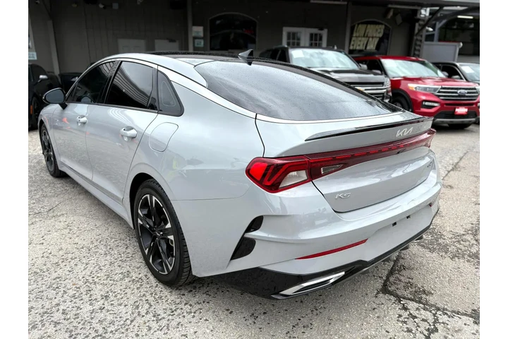 2022 K5 GT-Line image 6