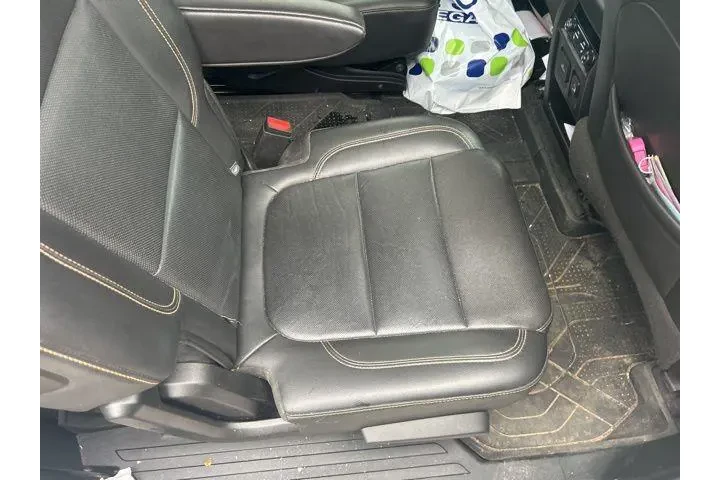 $27568 : Chevrolet Traverse 2021 4x4 image 3