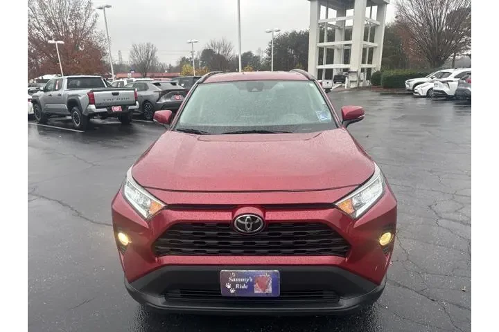 $21940 : Toyota RAV4 2020 XLE 4dr SUV image 2