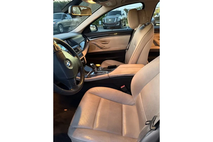 $6999 : 2011 5 SERIES image 8