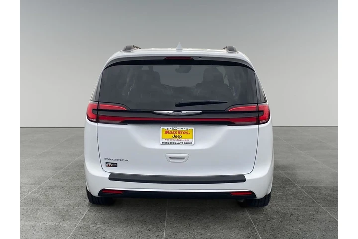 $29635 : Chrysler Pacifica 2022 Touri image 4