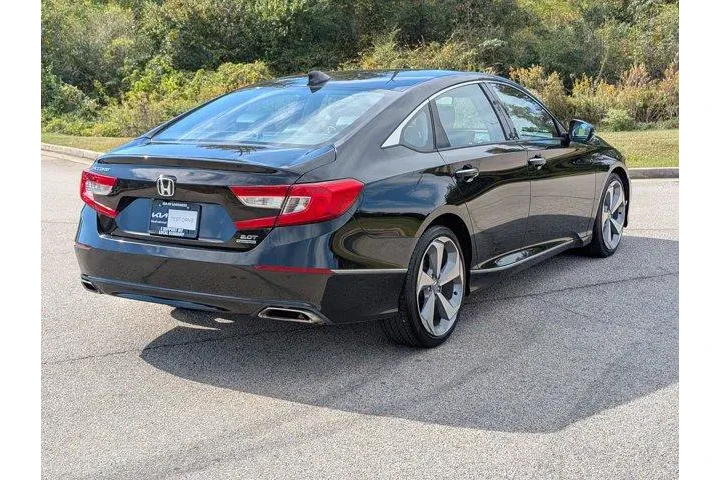 $24999 : Honda Accord 2018 Touring 4d image 8