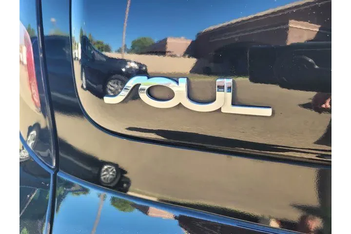 $9076 : Kia Soul 2018 + 4dr Crossove image 7