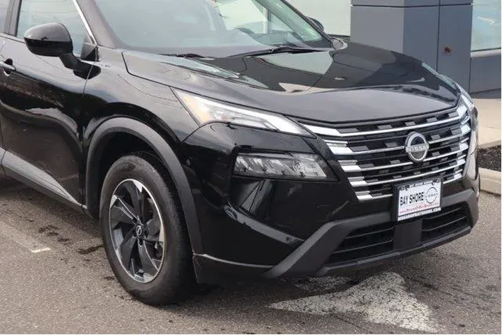 $22030 : Nissan Rogue 2025 AWD SV 4dr image 4