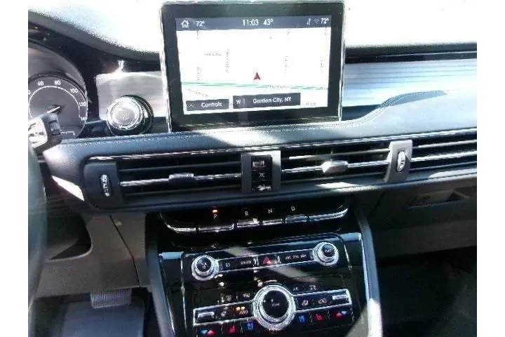 $36870 : Lincoln Nautilus 2022 AWD Re image 9