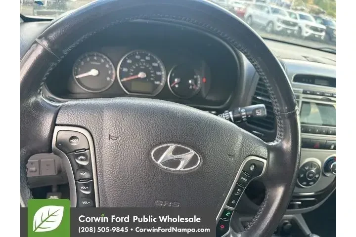 $6500 : Hyundai SANTA FE 2011 AWD SE image 10