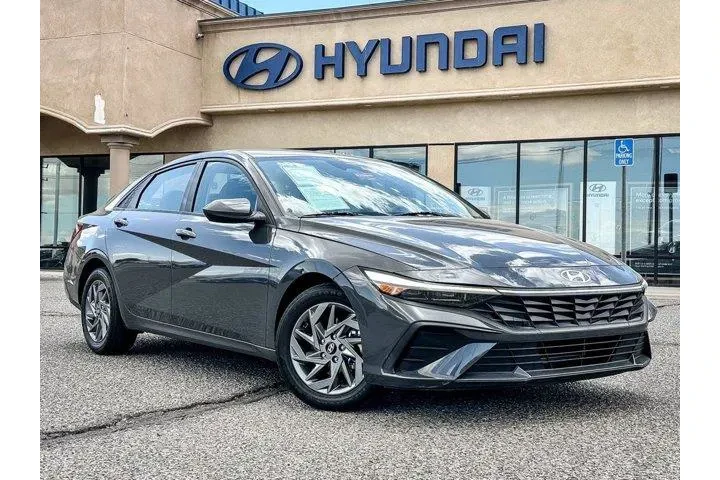 $19627 : Hyundai ELANTRA 2024 SEL 4dr image 1