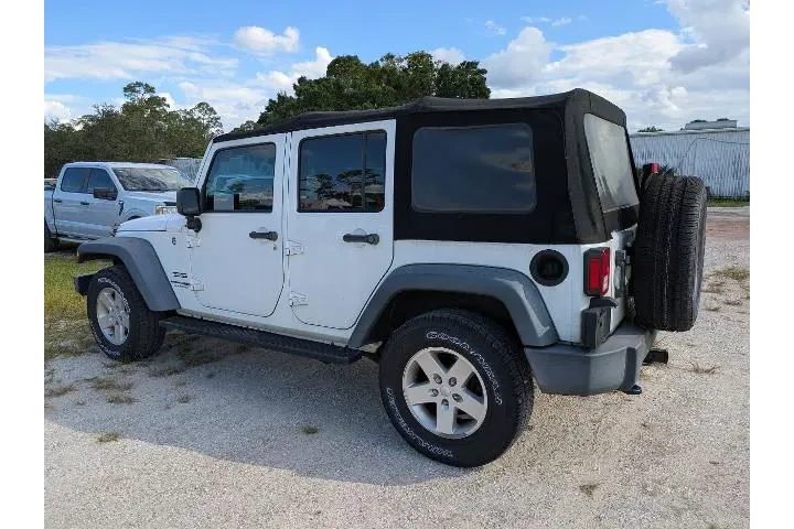 $21884 : Jeep Wrangler JK Unlimited 2 image 6