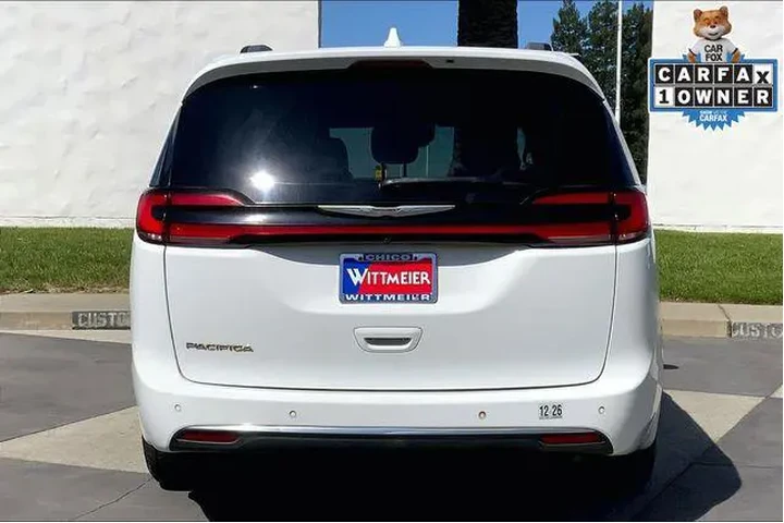 $25985 : Chrysler Pacifica 2022 Touri image 4