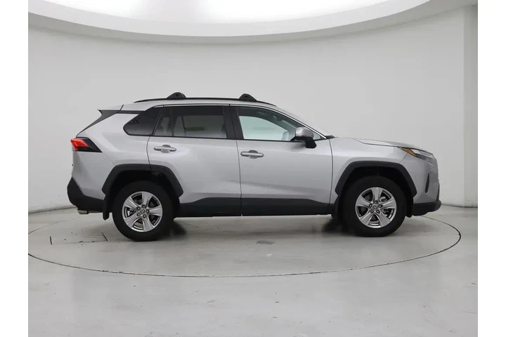 $31998 : Toyota RAV4 2023 XLE 4dr SUV image 7