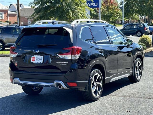 $40214 : PRE-OWNED 2024 SUBARU FORESTER image 2