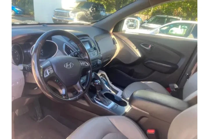 $10990 : 2015 Tucson SE image 8