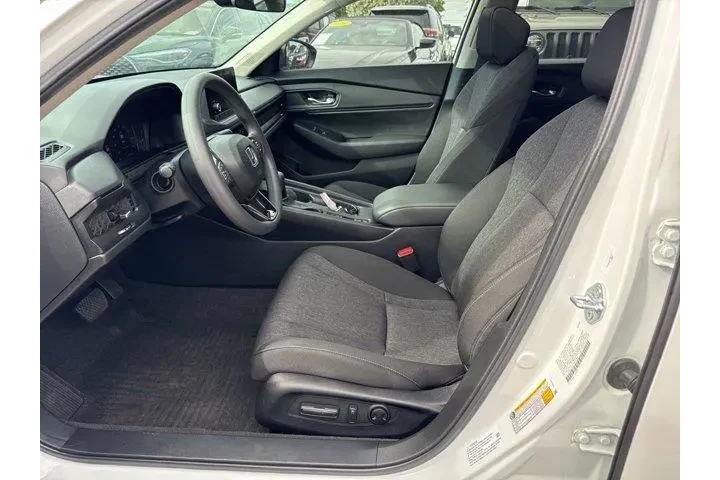 $25695 : Honda Accord 2025 SE 4dr Sed image 6