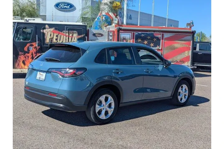 Honda HR-V 2024 AWD LX 4dr C image 5