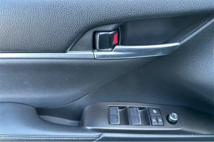 $24497 : Toyota Camry 2023 XSE 4dr Se image 8