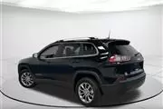 $16949 : Pre-Owned 2019 Cherokee Latit thumbnail