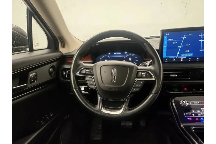 $39998 : Lincoln Nautilus 2023 AWD Re image 9